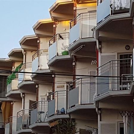 Apartamento Playa Mar Castelldefels Dış mekan fotoğraf